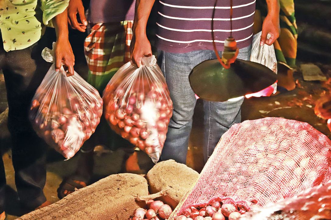 পেঁয়াজ রপ্তানিতে ৪০ শতাংশ শুল্ক আরোপ করল ভারত