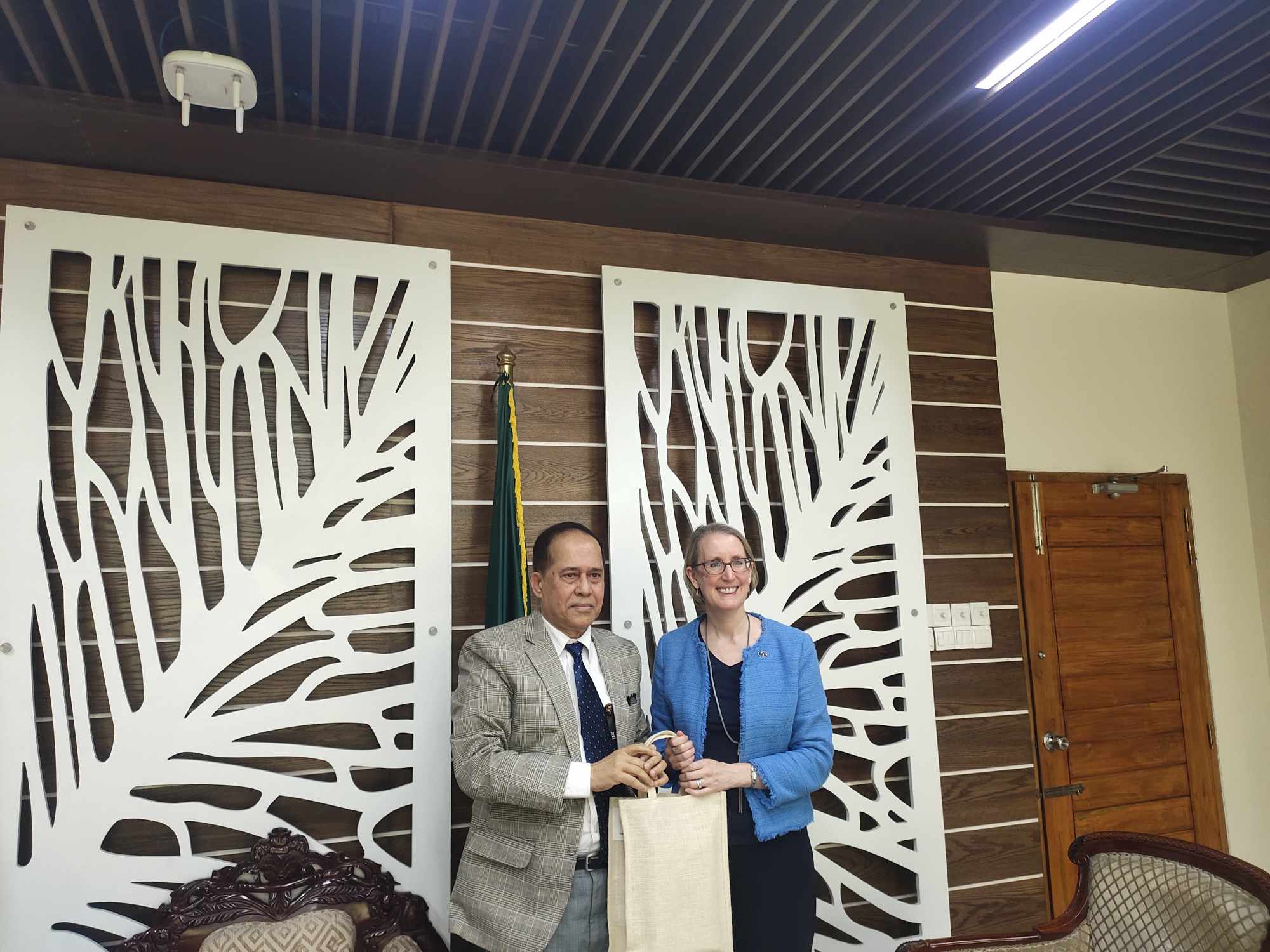 বাংলাদেশে অবাধ, সুষ্ঠু, অংশগ্রহণমূলক নির্বাচন প্রত্যাশা করে যুক্তরাজ্য: সারাহ কুক