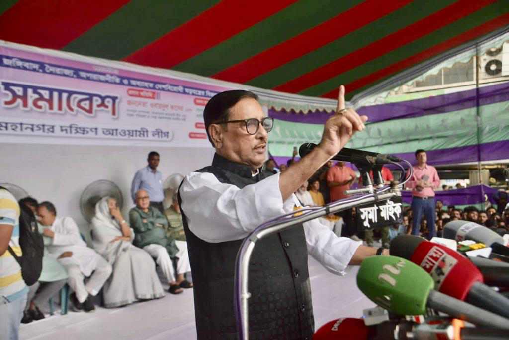 ‘বাইডেন শেখ হাসিনার সঙ্গে সেলফি তুললেন, এ দৃশ্য দেখে বিএনপির এখন কী হবে’