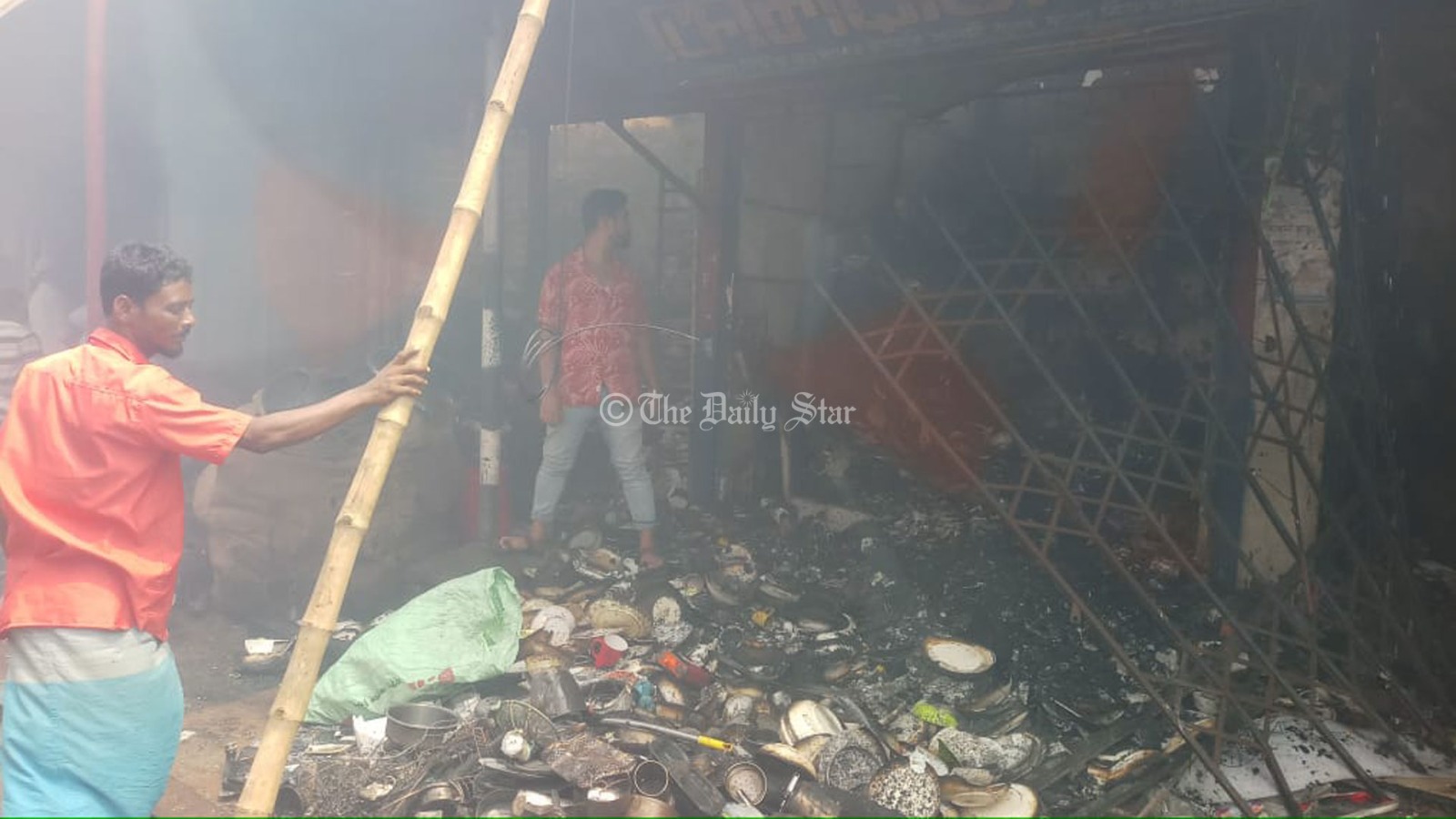 ‘ছাই ছাড়া কিচ্ছু নাই’