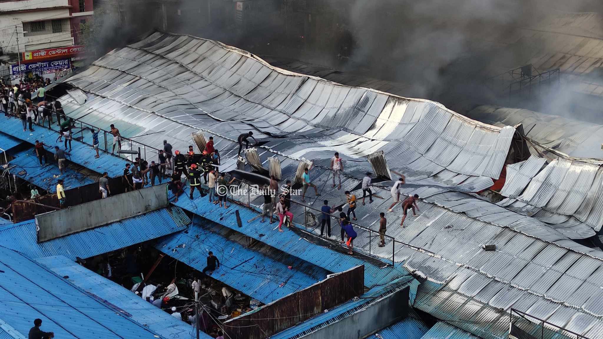 কৃষি মার্কেটে অগ্নিকাণ্ডে ২১৭ দোকান ক্ষতিগ্রস্ত হয়েছে: ডিএনসিসি