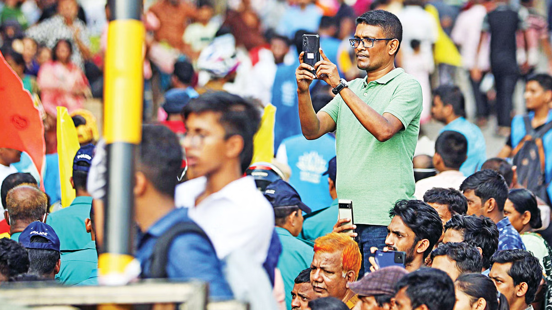 ৯৭ শতাংশ স্মার্টফোন ব্যবহারকারী গোপনীয়তা ও নিরাপত্তা নিয়ে উদ্বিগ্ন: গবেষণা