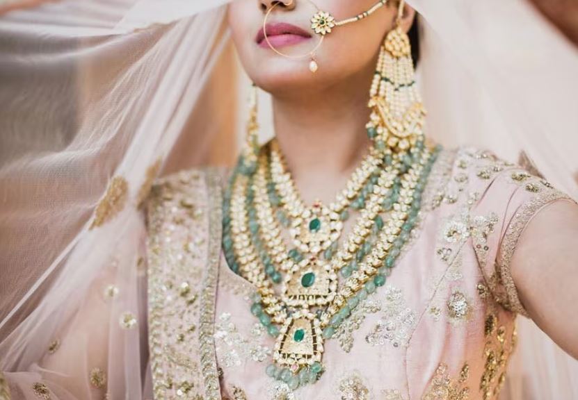 বিয়ের গয়নায় কী ট্রেন্ড চলছে