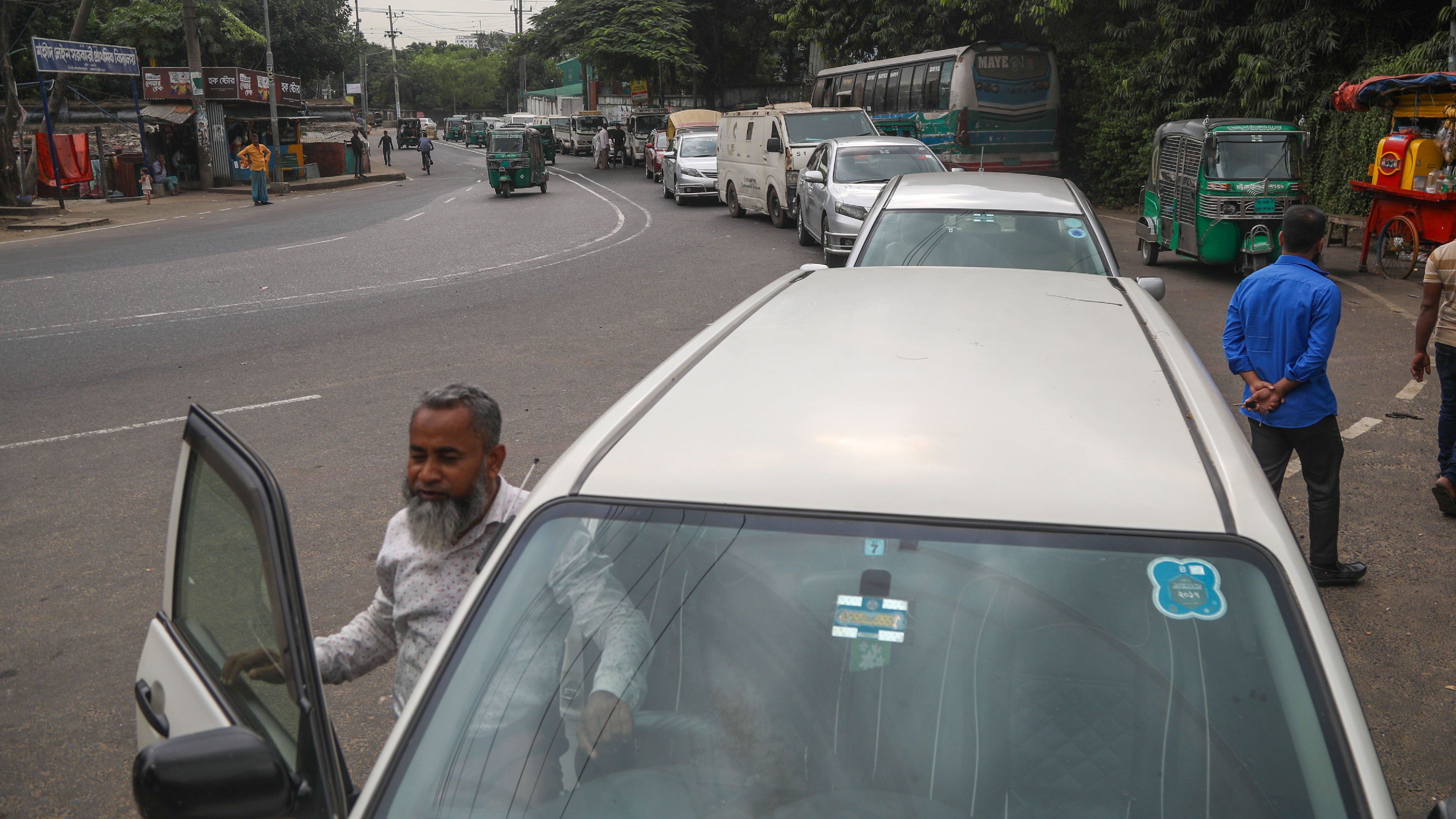 টার্মিনাল থেকে এলএনজি সরবরাহ কমায় চট্টগ্রামে ‘গ্যাস সংকট’
