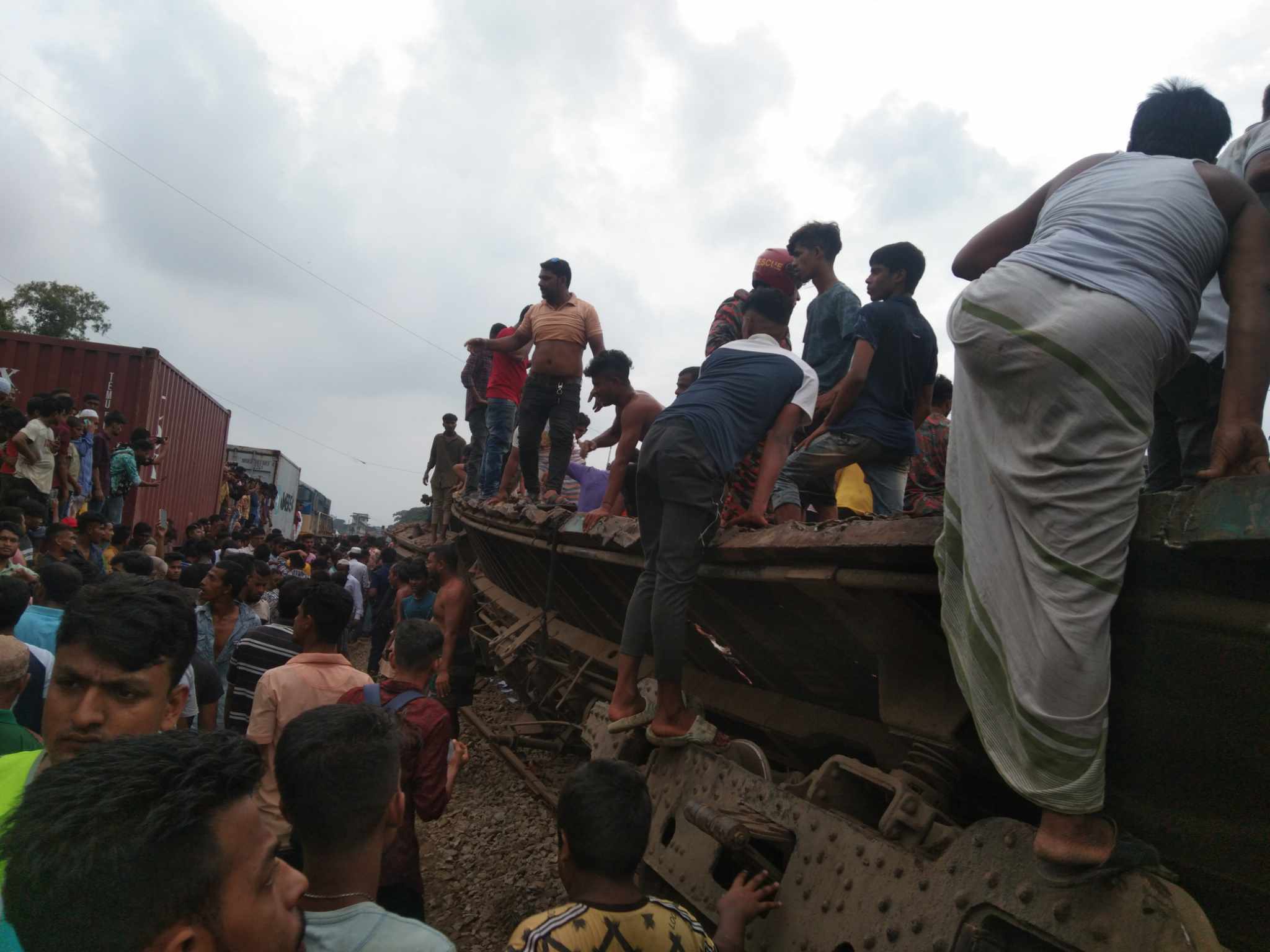 মালবাহী ট্রেন সিগন্যাল না মানায় ভৈরবের দুর্ঘটনা: বাংলাদেশ রেলওয়ে