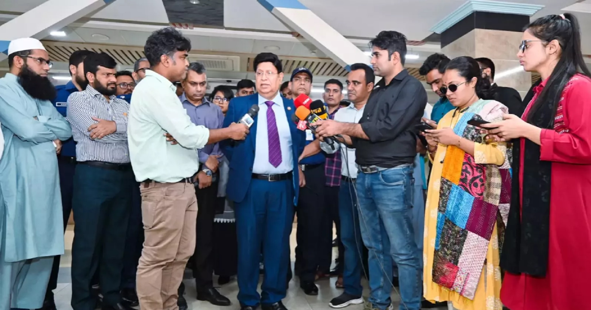 জো বাইডেনের উপদেষ্টা দাবি করা ব্যক্তিকে গ্রেপ্তার করা উচিত: পররাষ্ট্রমন্ত্রী