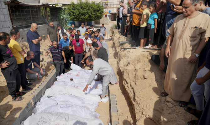 আরও ১০ ট্রাক ত্রাণ গাজায়, নিহত ৮ হাজার ছাড়াল