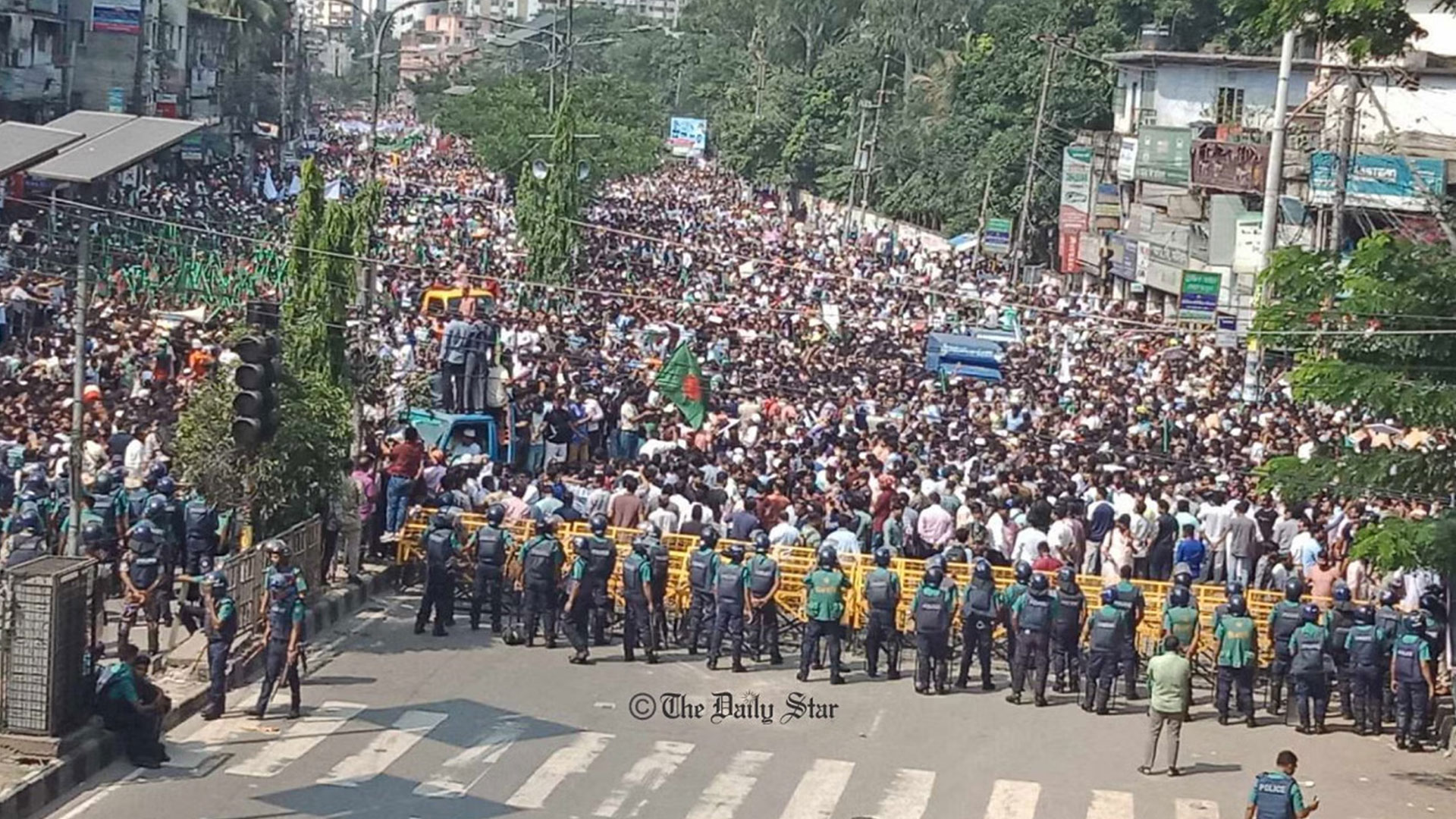 বিএনপির পর এবার অবরোধের ডাক দিল জামায়াত