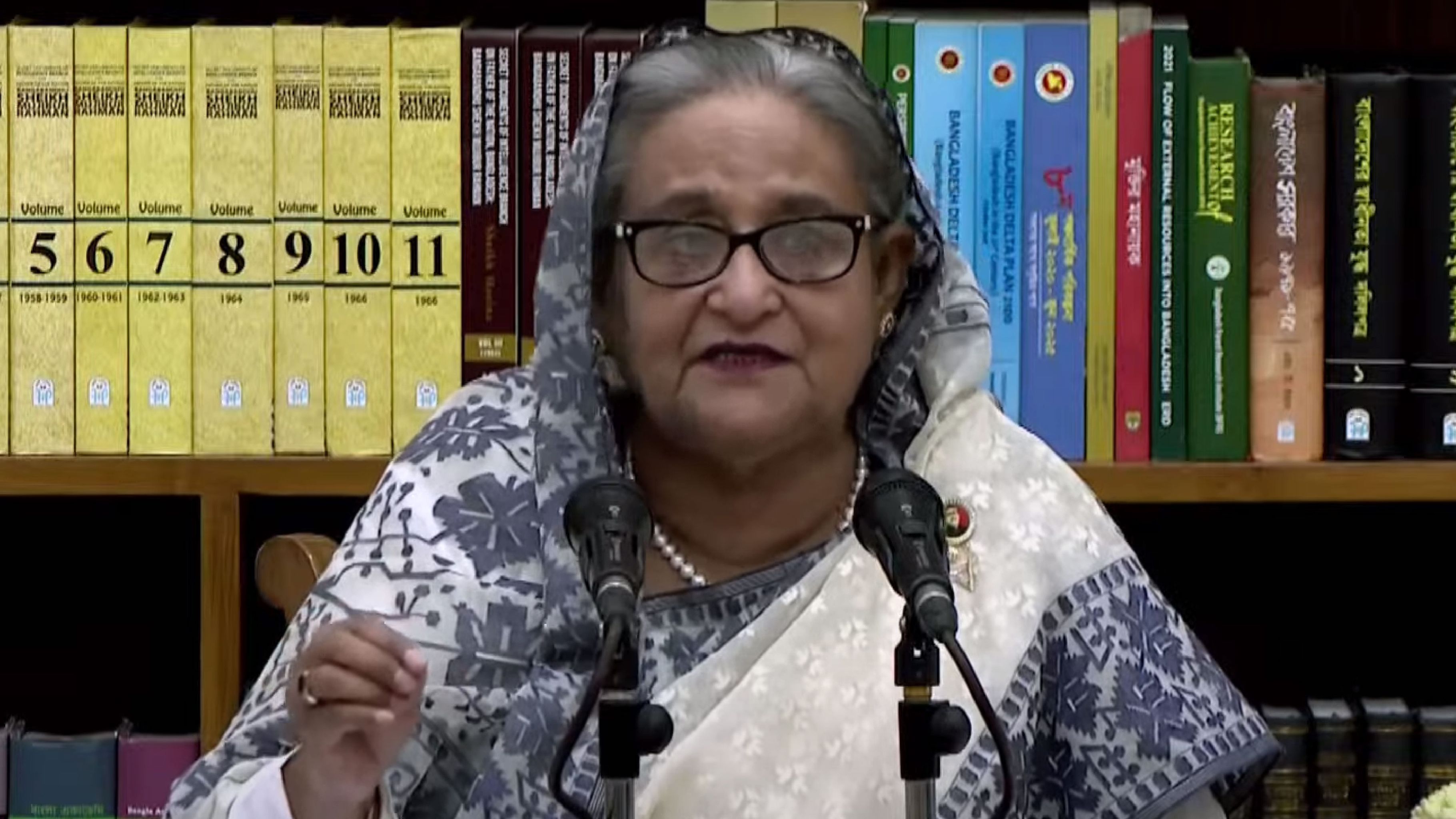 ‘বিএনপি সন্ত্রাসী সংগঠন, সন্ত্রাসীদের কীভাবে শিক্ষা দিতে হয় সেটাই আমরা দেবো’