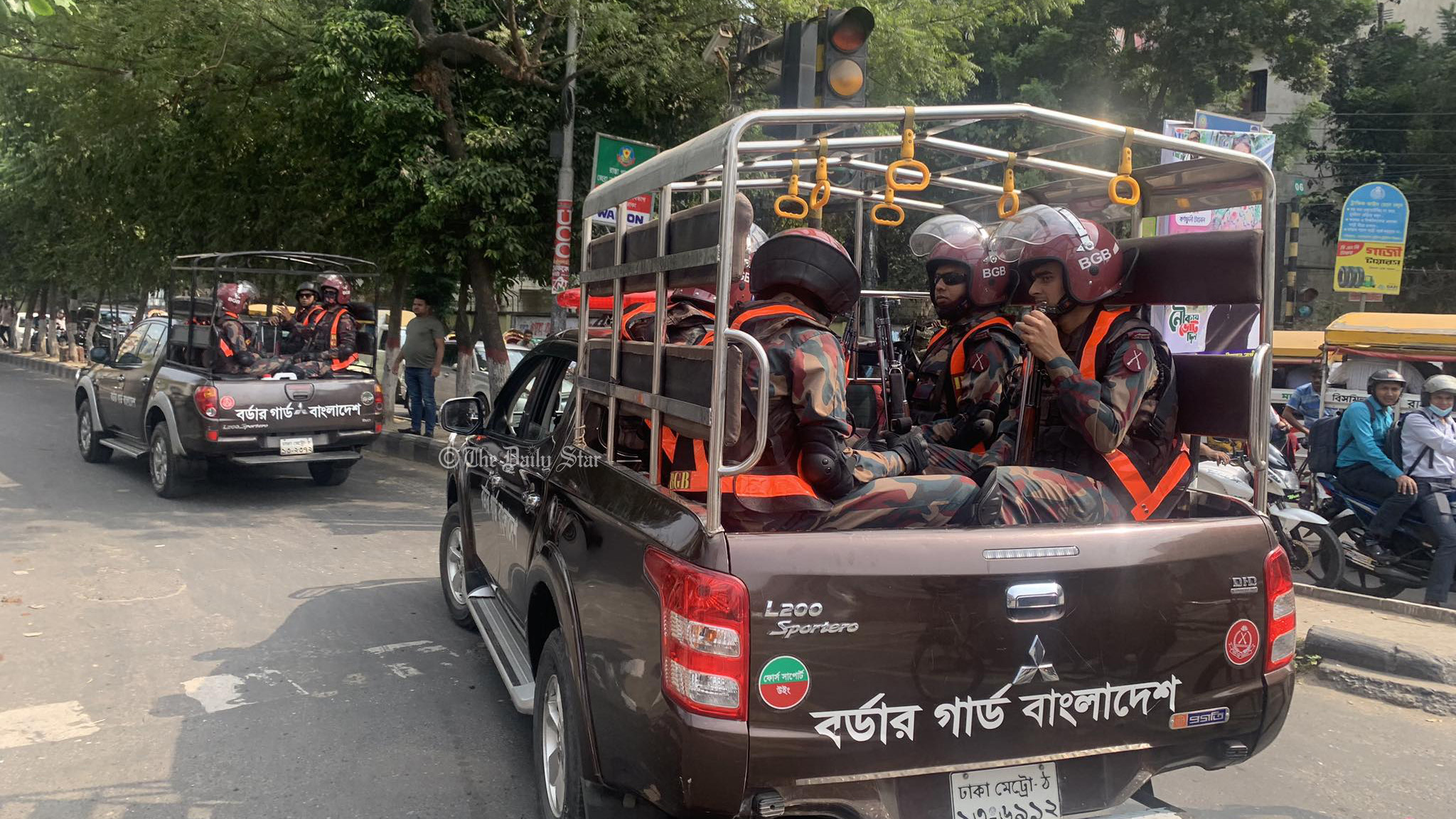 পোশাক কারখানার নিরাপত্তায় ৪৮ প্লাটুন বিজিবি মোতায়েন