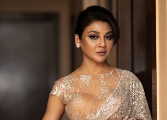 আন্তর্জাতিক চলচ্চিত্র উৎসবে ৫ সিনেমা নিয়ে জয়া আহসানের রেকর্ড