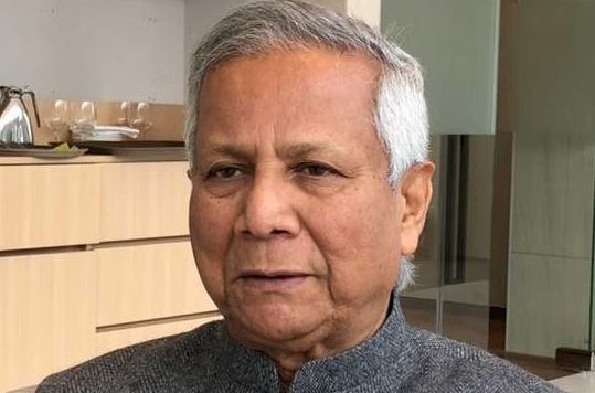 অর্থ আত্মসাৎ মামলায় ড. ইউনূসসহ ১৪ জনের বিরুদ্ধে আদালতে দুদকের চার্জশিট