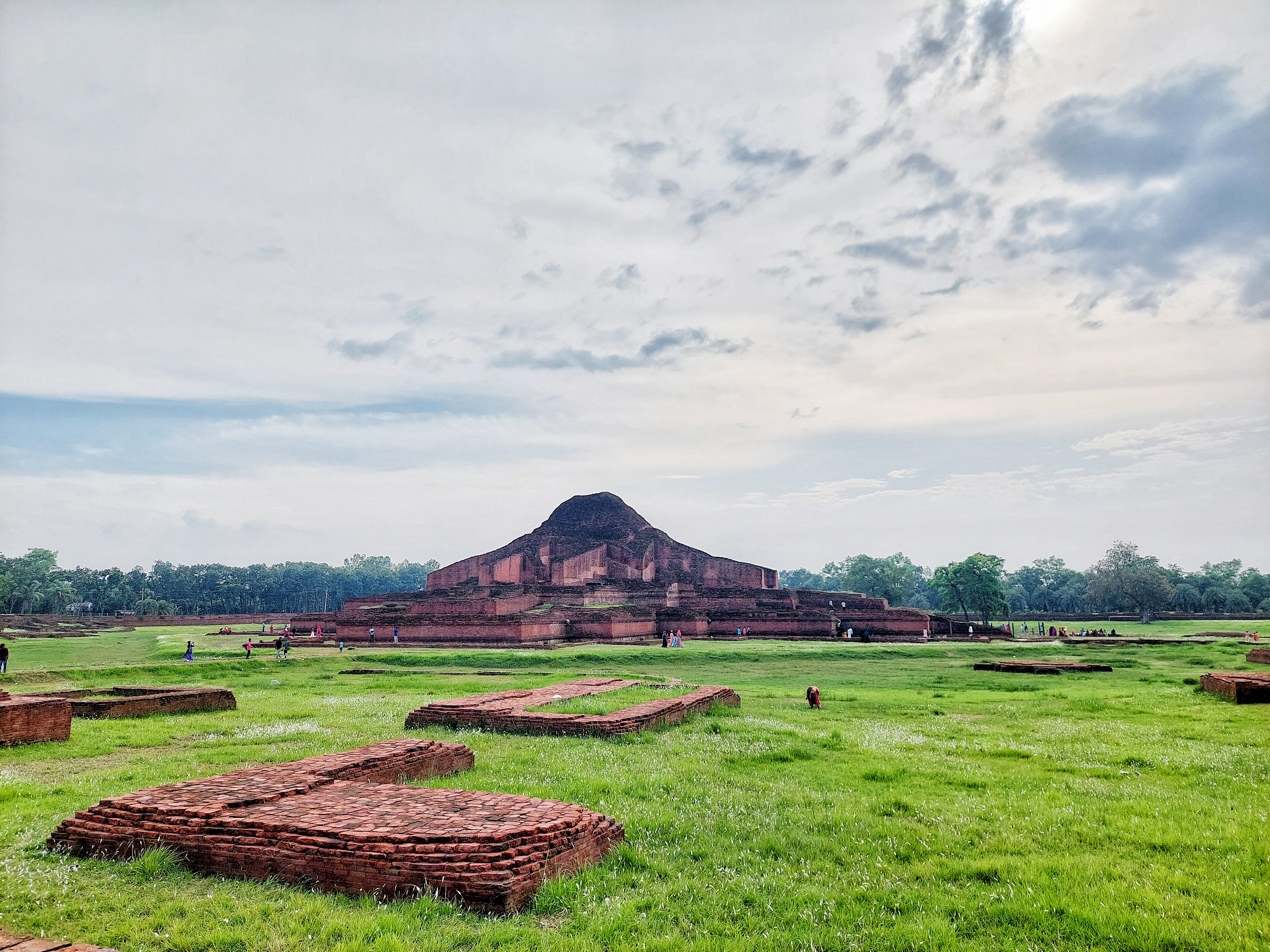 নয়নাভিরাম নওগাঁর যত দর্শনীয় স্থান