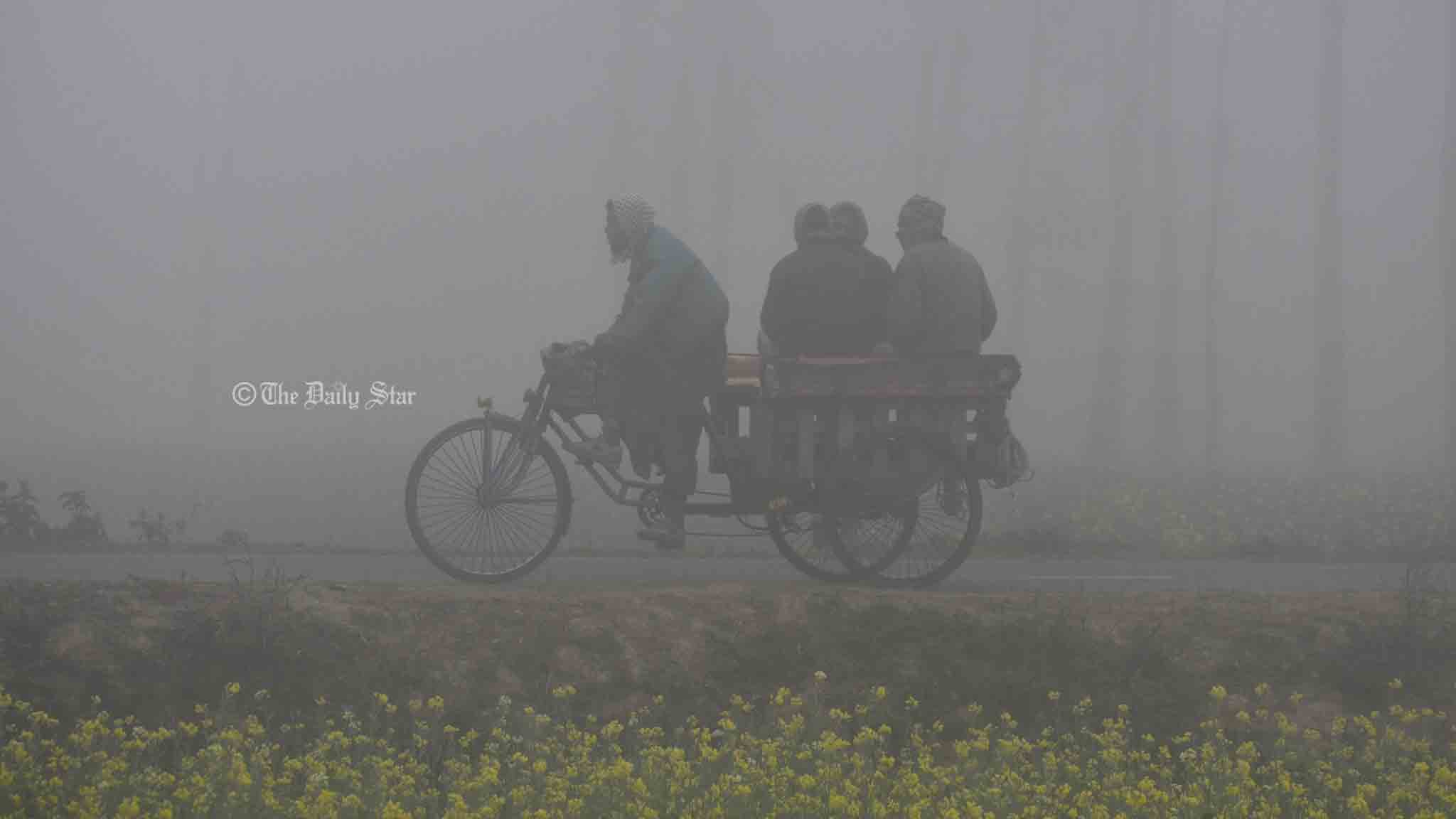 আজ তেঁতুলিয়ায় বছরের সর্বনিম্ন তাপমাত্রা ৫.৮ ডিগ্রি