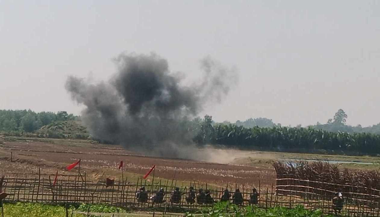 সীমান্তে অবিস্ফোরিত মর্টার শেল নিষ্ক্রিয়ের পর মিয়ানমার থেকে গুলি