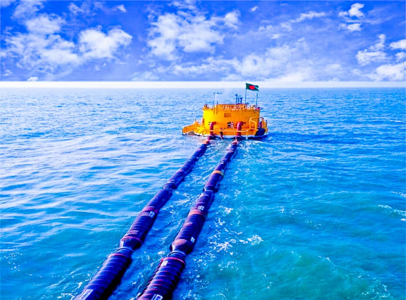 মহেশখালী থেকে ইস্টার্ন রিফাইনারিতে ডিজেল পরিবহন হবে সাগরের পাইপলাইন দিয়ে