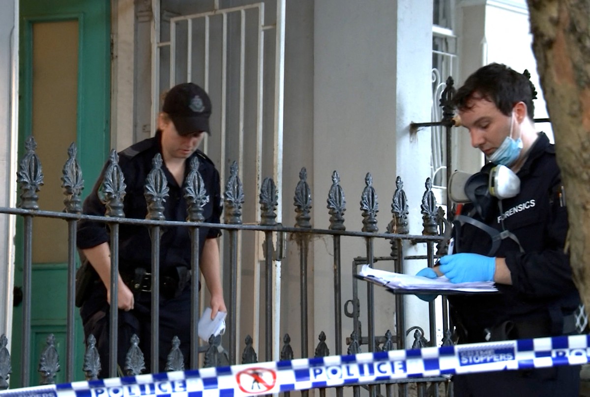 অস্ট্রেলিয়ায় পুলিশ কর্মকর্তার বিরুদ্ধে ২ নিখোঁজ ব্যক্তিকে হত্যার অভিযোগ 