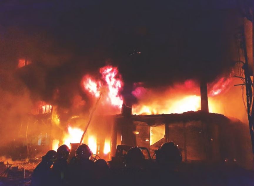 নিমতলী থেকে সিদ্দিকবাজার: কোনো অগ্নিকাণ্ডের মামলার রায় হয়নি আজও