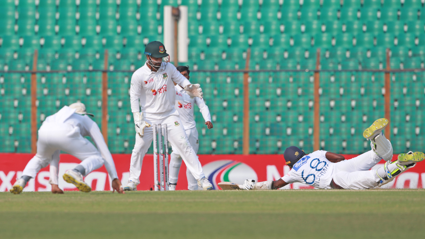 ভারতের ৪৮ বছরের রেকর্ড ভেঙেই থামল শ্রীলঙ্কা