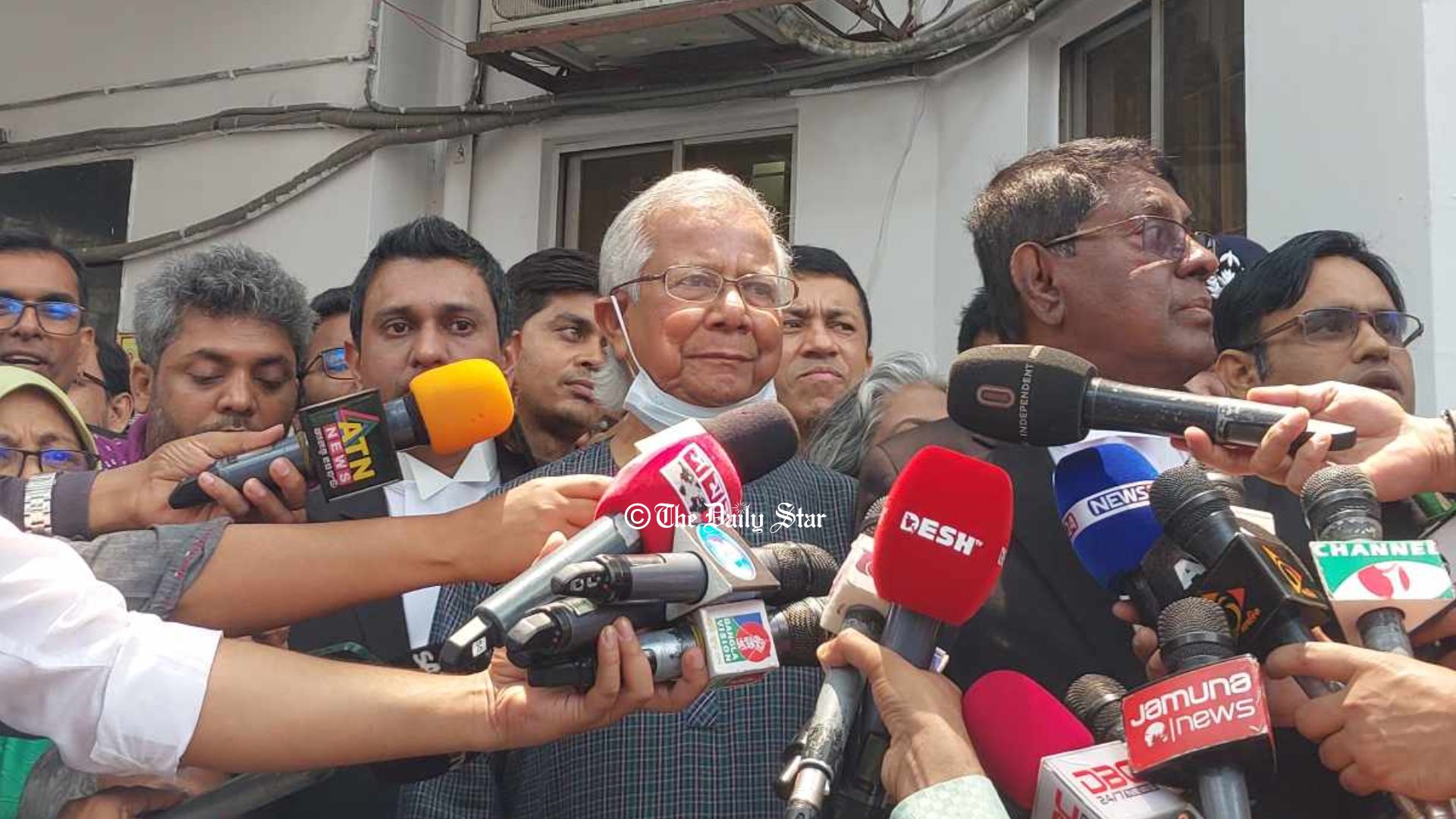 কেউ যেন নিরাপত্তাহীনতা-শঙ্কায় না থাকি: ড. ইউনূস