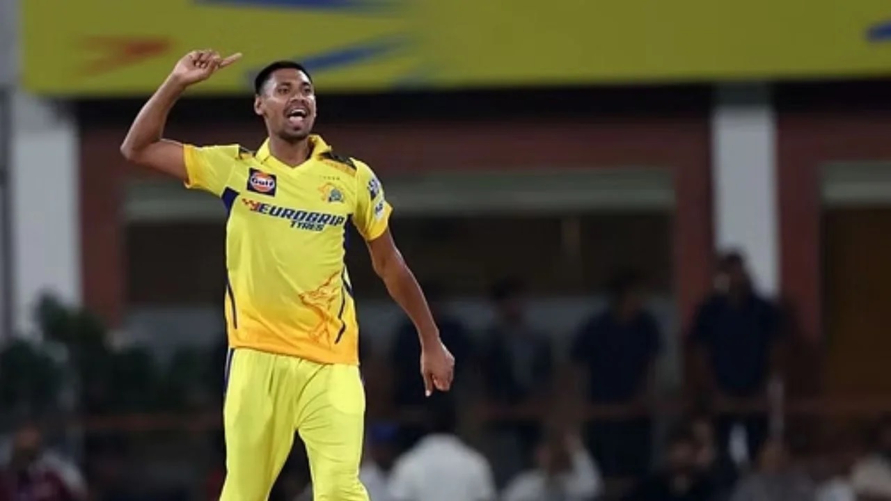 মোস্তাফিজের আইপিএলে খেলে শেখার কিছু নেই: জালাল ইউনুস