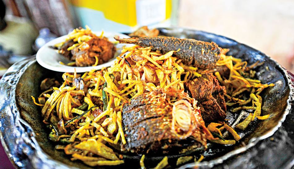 যে কারণে ঢাবি শিক্ষার্থীদের কাছে জনপ্রিয় মামা হোটেল