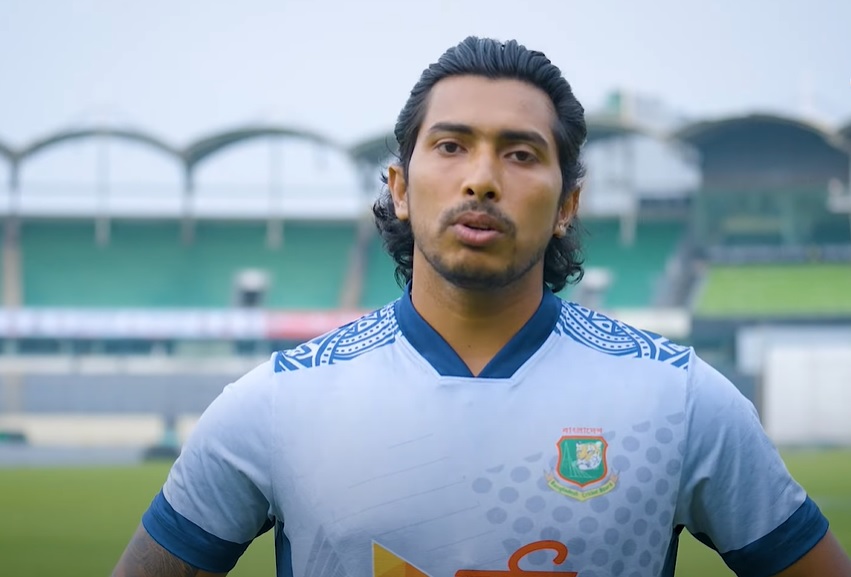 আঙুলে পাঁচ সেলাই, তিন সপ্তাহের জন্য ছিটকে গেলেন সৌম্য  