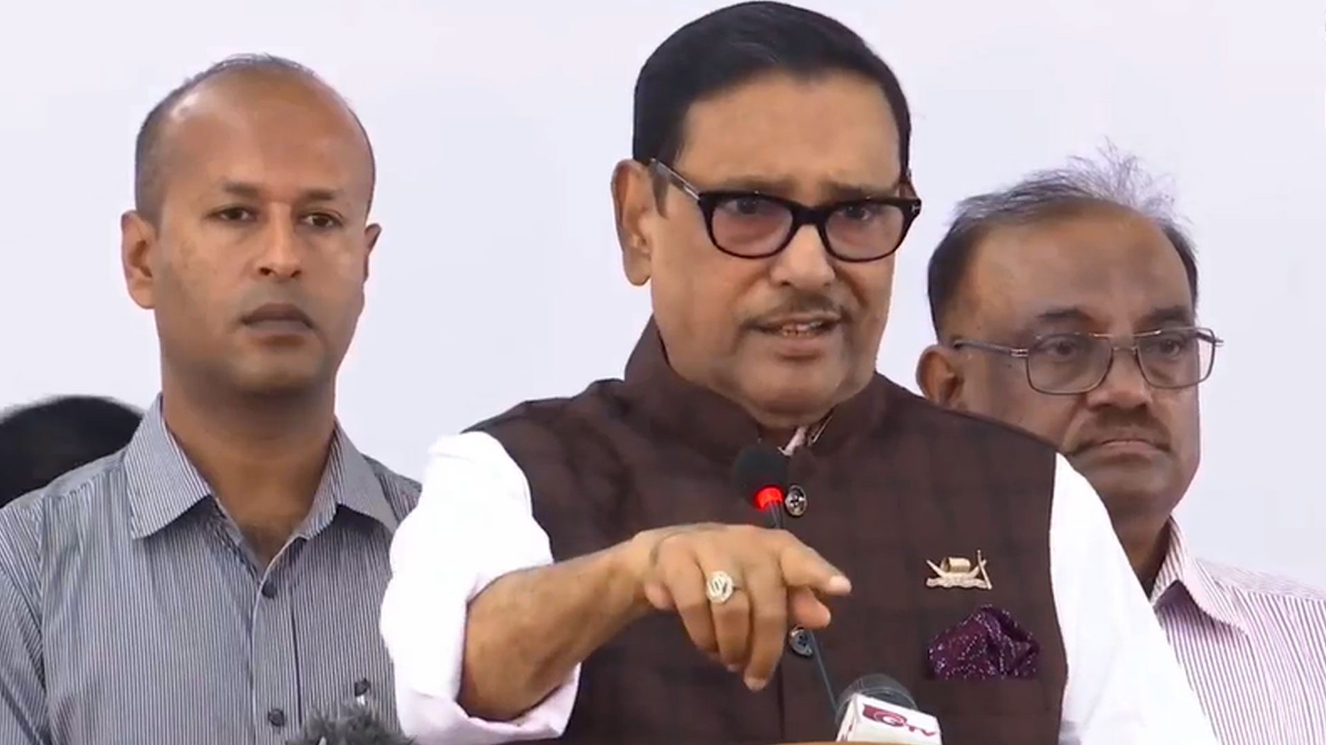 বেনজীর-আজিজ আমাদের লোক নয়: কাদের