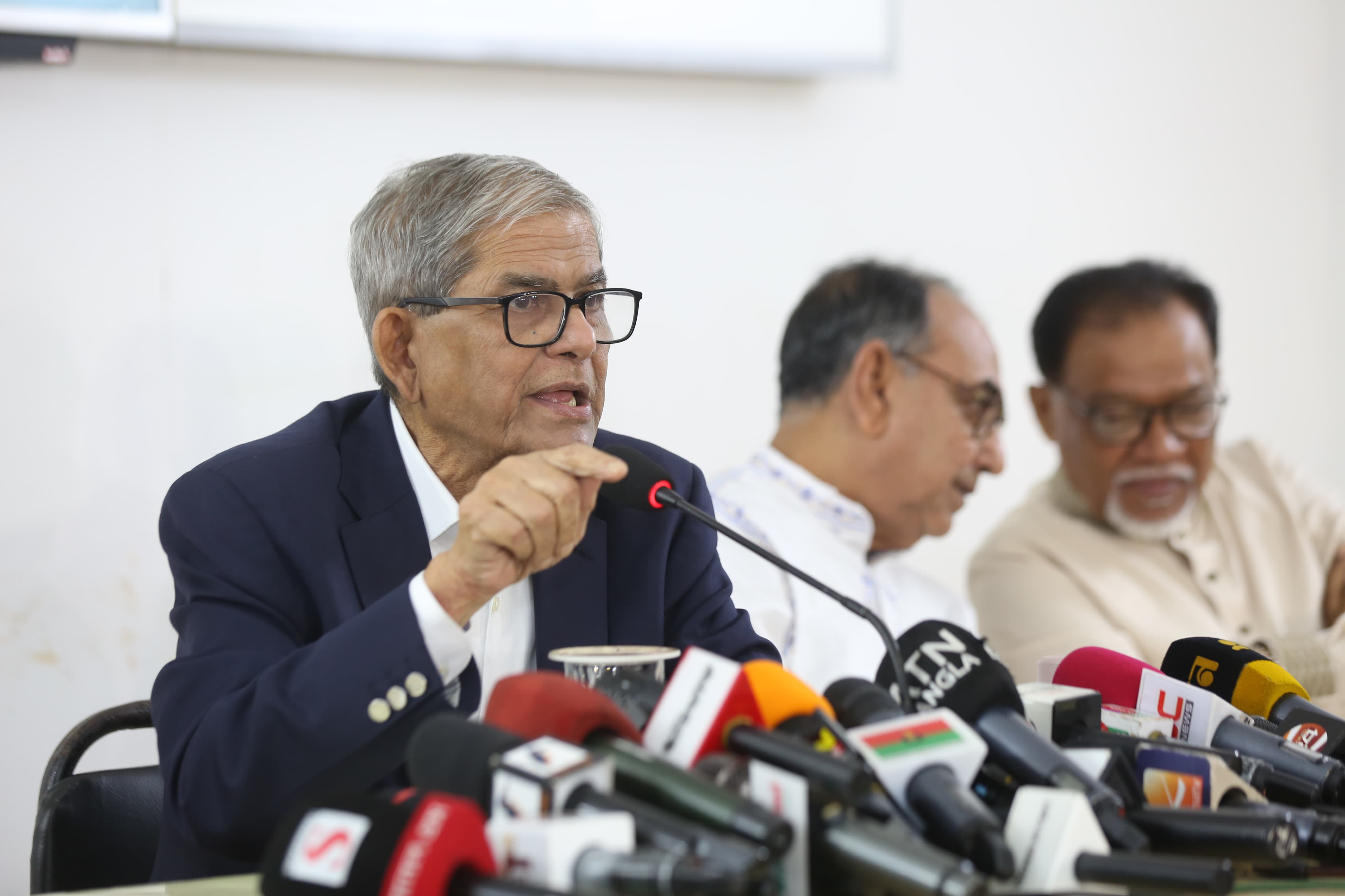 আজিজ-বেনজীরদের জন্যই কালো টাকা সাদা করার সুযোগ: মির্জা ফখরুল