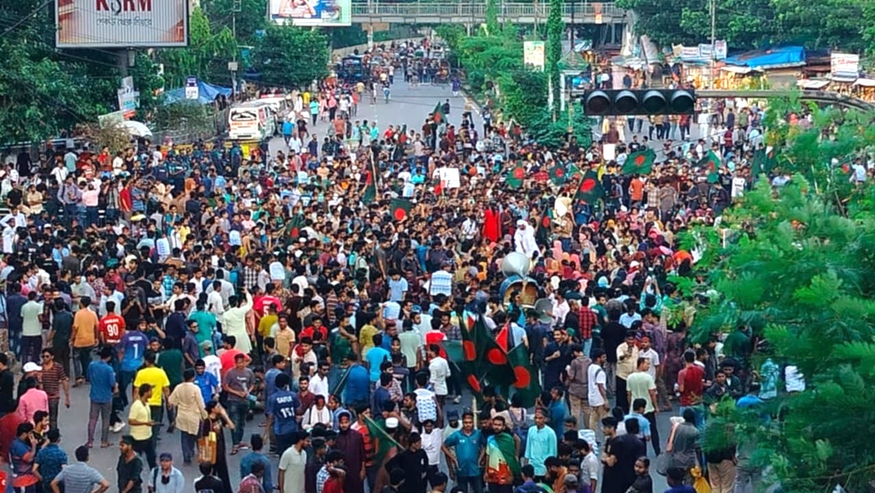 কোটা বাতিলের দাবিতে রোববার সারা দেশে সড়ক অবরোধ