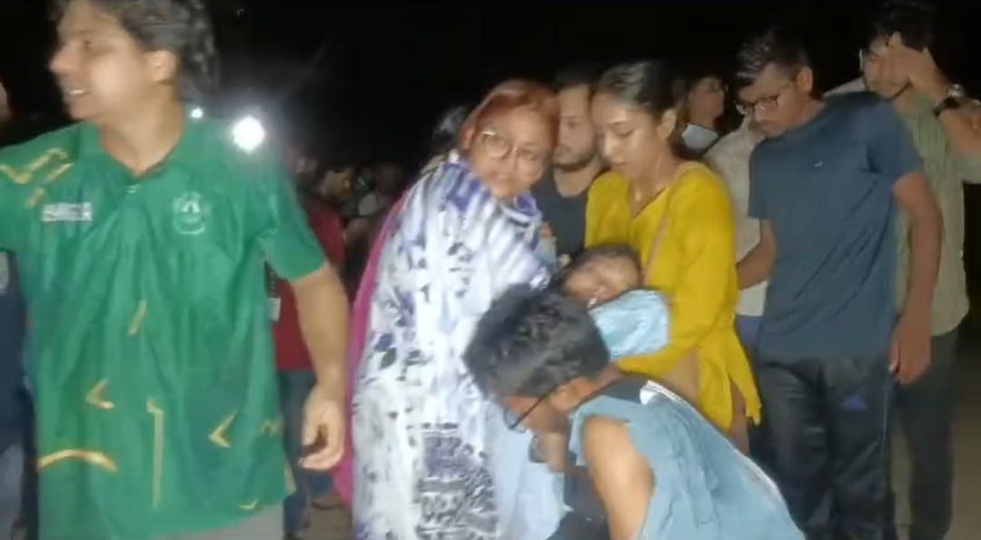 জাবির আন্দোলনকারীদের ওপর ছাত্রলীগের হামলা, আহত অর্ধশতাধিক