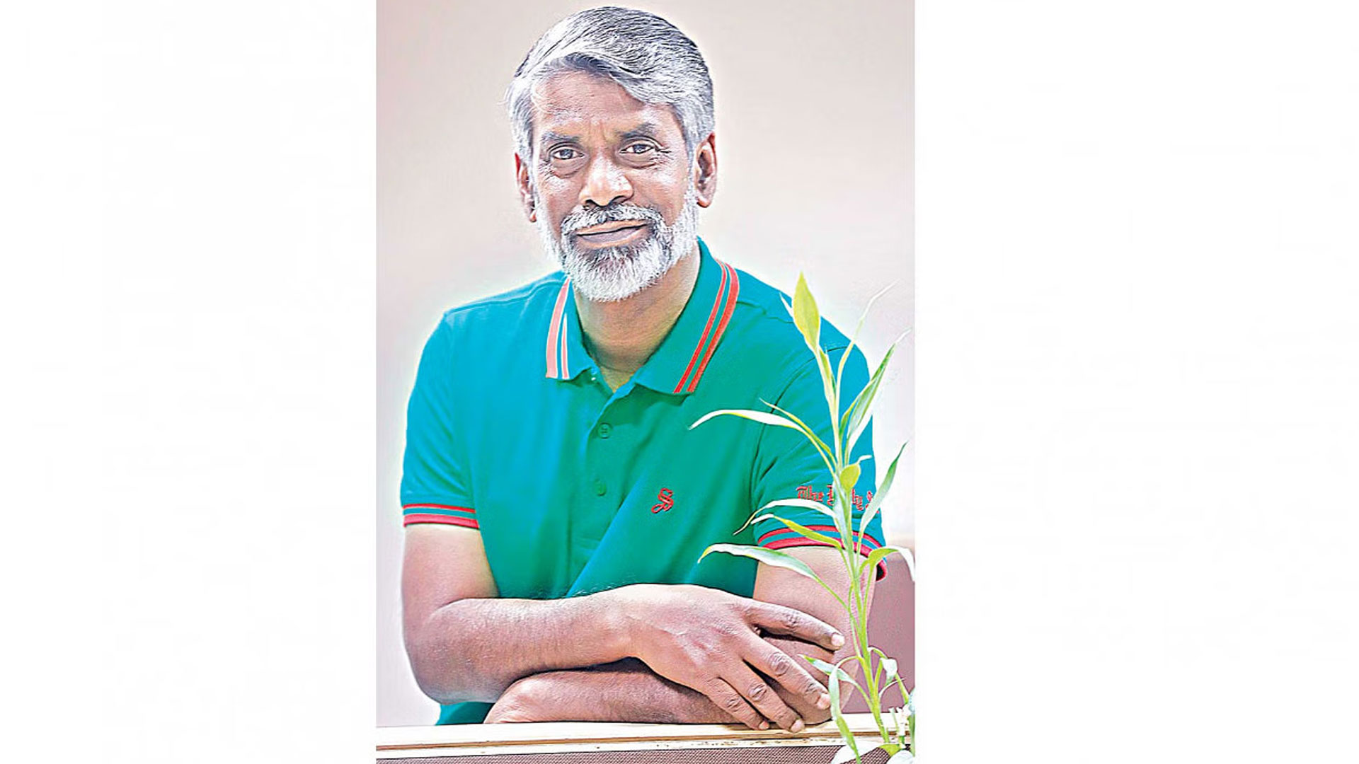 শাহবাগে ডেইলি স্টারের ফটো সাংবাদিক এমরান হোসেনের ওপর হামলা