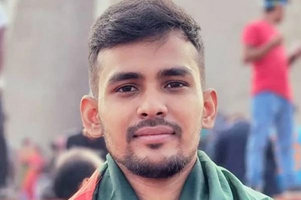 ঢাবির ভাষাবিজ্ঞানের শিক্ষার্থী আসিফ মাহমুদ, এক নজরে আরও কিছু তথ্য