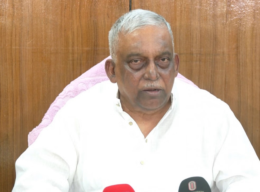 সাবেক স্বরাষ্ট্রমন্ত্রী আসাদুজ্জামান ও পরিবারের সব ব্যাংক অ্যাকাউন্ট জব্দের নির্দেশ