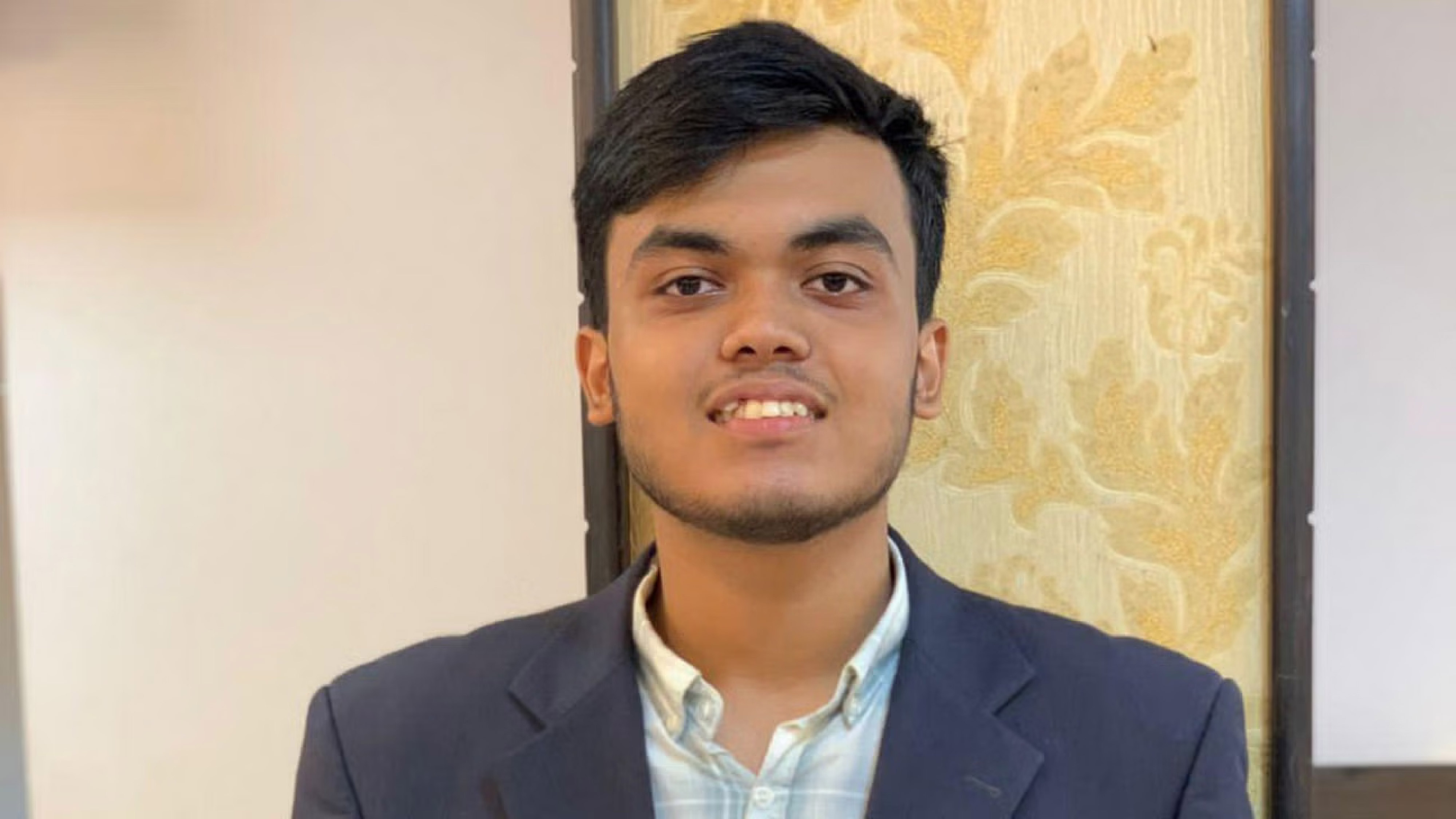 ‘সৈকত যেখানে গুলিবিদ্ধ হয়েছিল,&nbsp;বাবা মাঝে মাঝে সেখানে নিশ্চুপ দাঁড়িয়ে থাকেন’