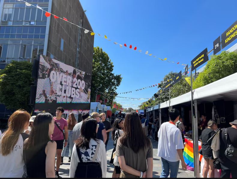বিদেশি শিক্ষার্থীর সংখ্যা সীমিত করল অস্ট্রেলিয়া