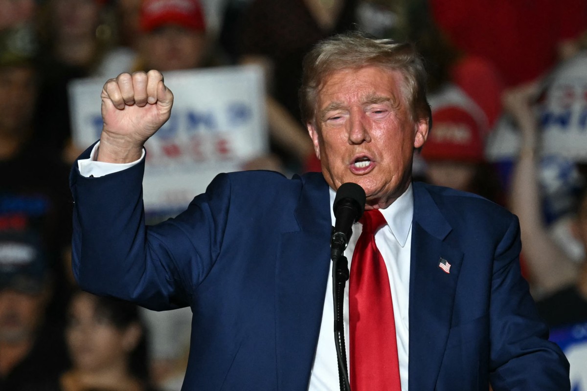 ১২ ঘণ্টা ঝোপের আড়ালে লুকিয়ে ছিলেন বন্দুকধারী