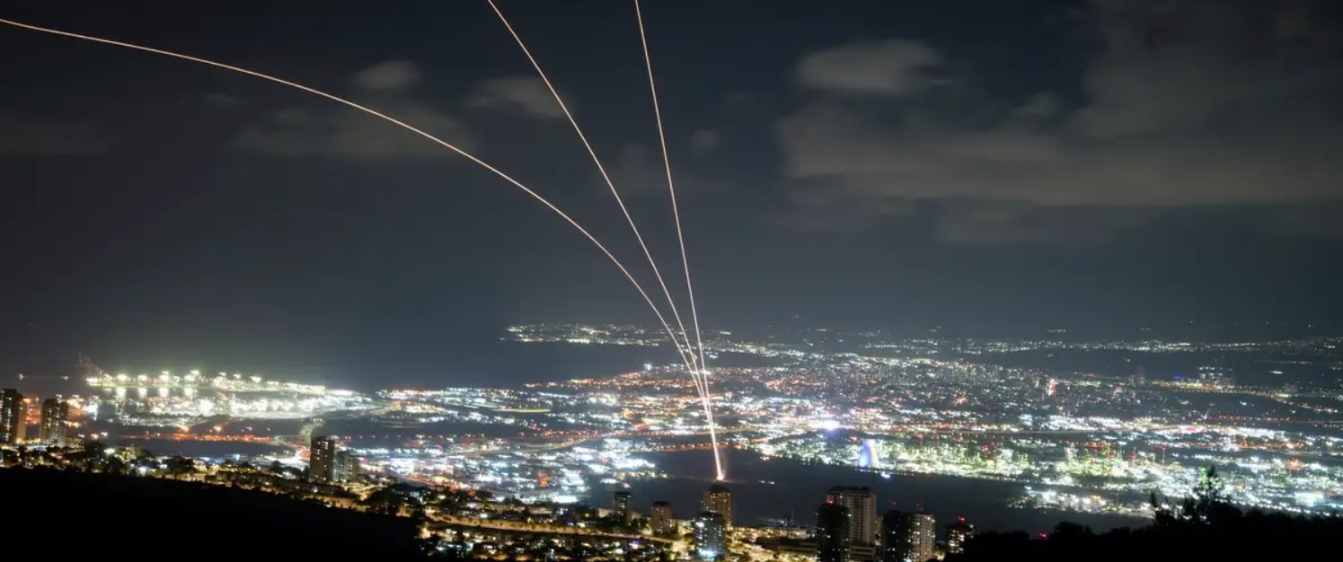 লেবাননে ডিভাইস বিস্ফোরণ-বিমান হামলার পর স্থল অভিযানের প্রস্তুতি ইসরায়েলের