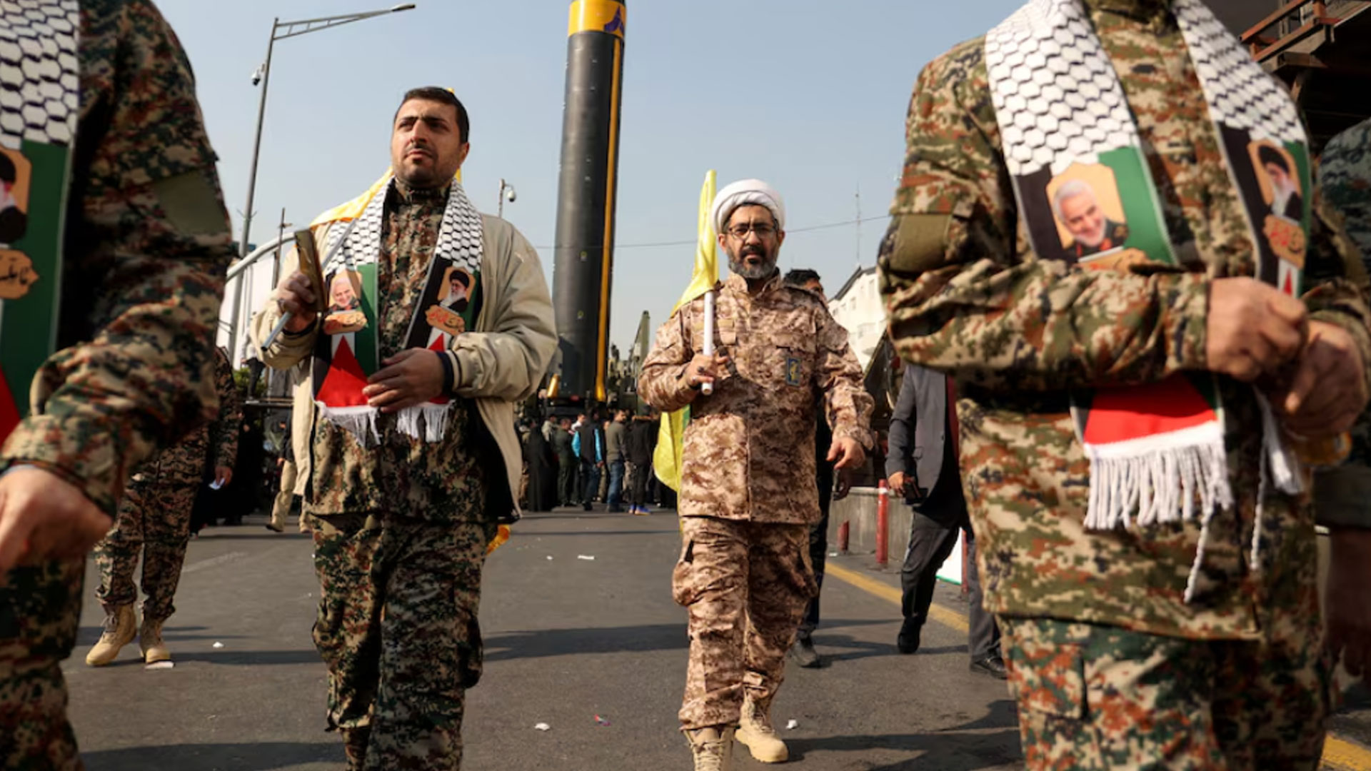 ইসরায়েলের বিপক্ষে কতটা শক্তিশালী হতে পারে এক্সিস অব রেজিস্ট্যান্স?