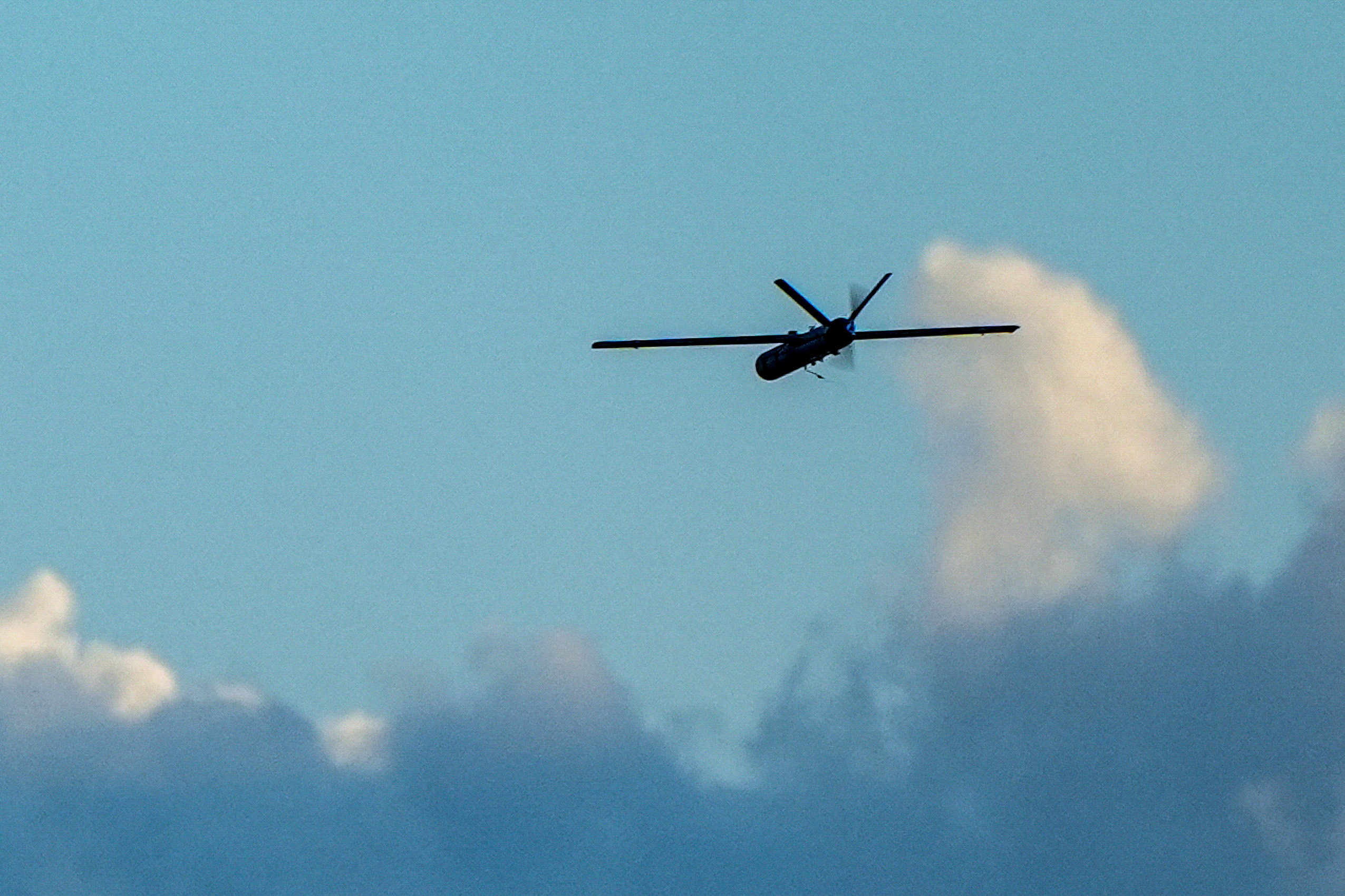 হিজবুল্লাহর ড্রোন ঠেকানোই এখন ইসরায়েলে মূল আলোচনা