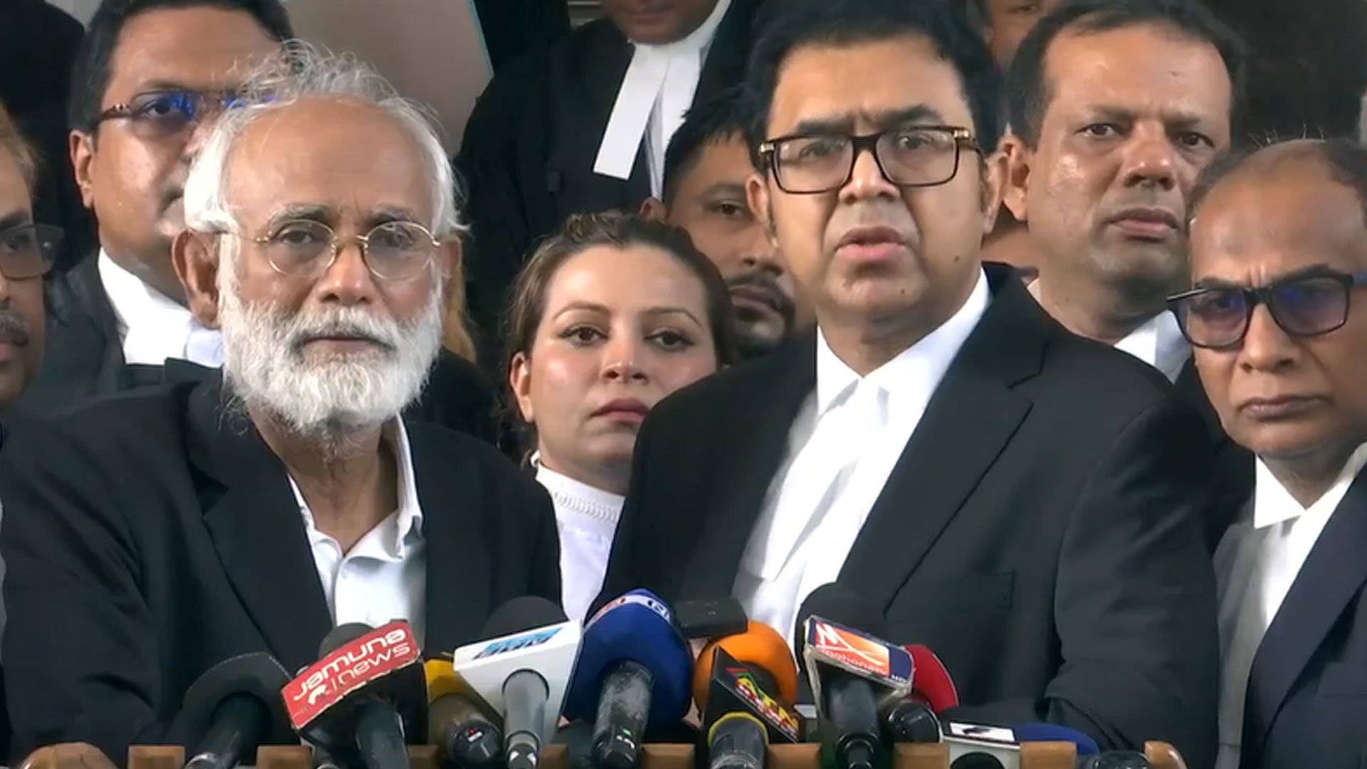 হত্যাচেষ্টা মামলায় অন্তর্বর্তী জামিন পেলেন জেড আই খান পান্না