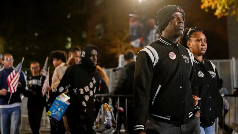 ওয়াচ পার্টিতে যোগ দেবেন না কমলা, সটকে পড়ছেন সমর্থকরা