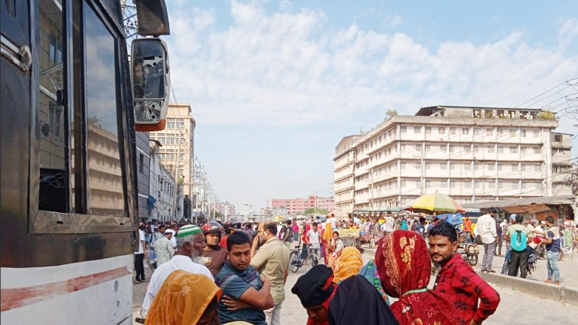 ৫৫ ঘণ্টা পর ঢাকা-ময়মনসিংহ মহাসড়কের যান চলাচল স্বাভাবিক&nbsp;