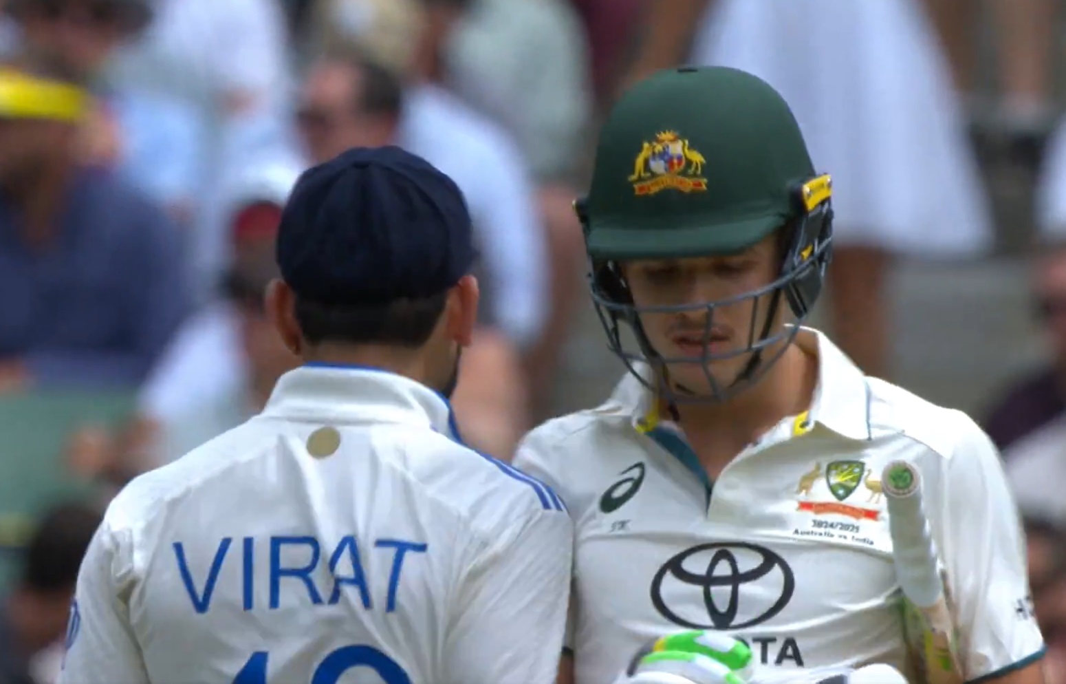 কনস্টাসের সঙ্গে ধাক্কা, কোহলিকে দায় দিচ্ছেন ভন-পন্টিং