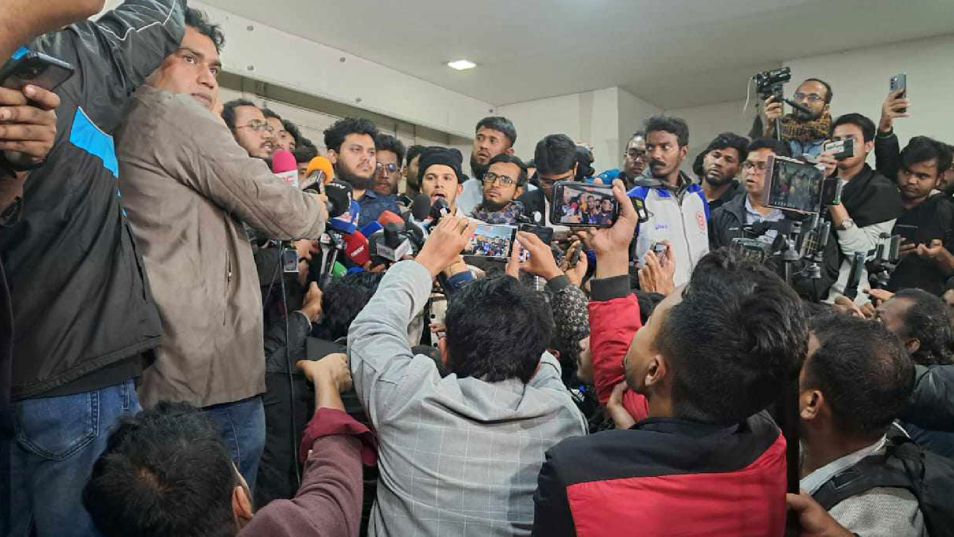 আজ আসছে না জুলাই গণঅভ্যুত্থানের ঘোষণাপত্র, তবে শহীদ মিনারে হবে গণজমায়েত