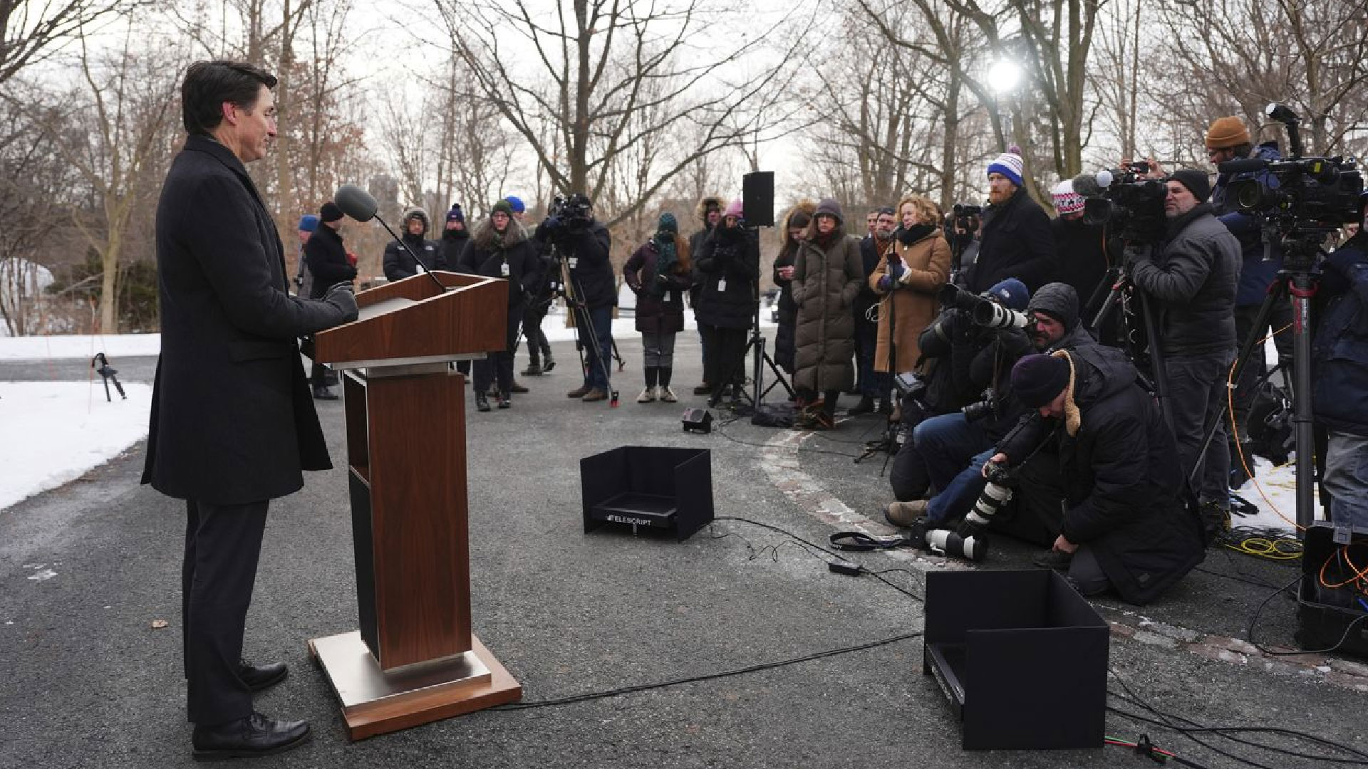 পদত্যাগের ঘোষণা কানাডার প্রধানমন্ত্রী জাস্টিন ট্রুডোর