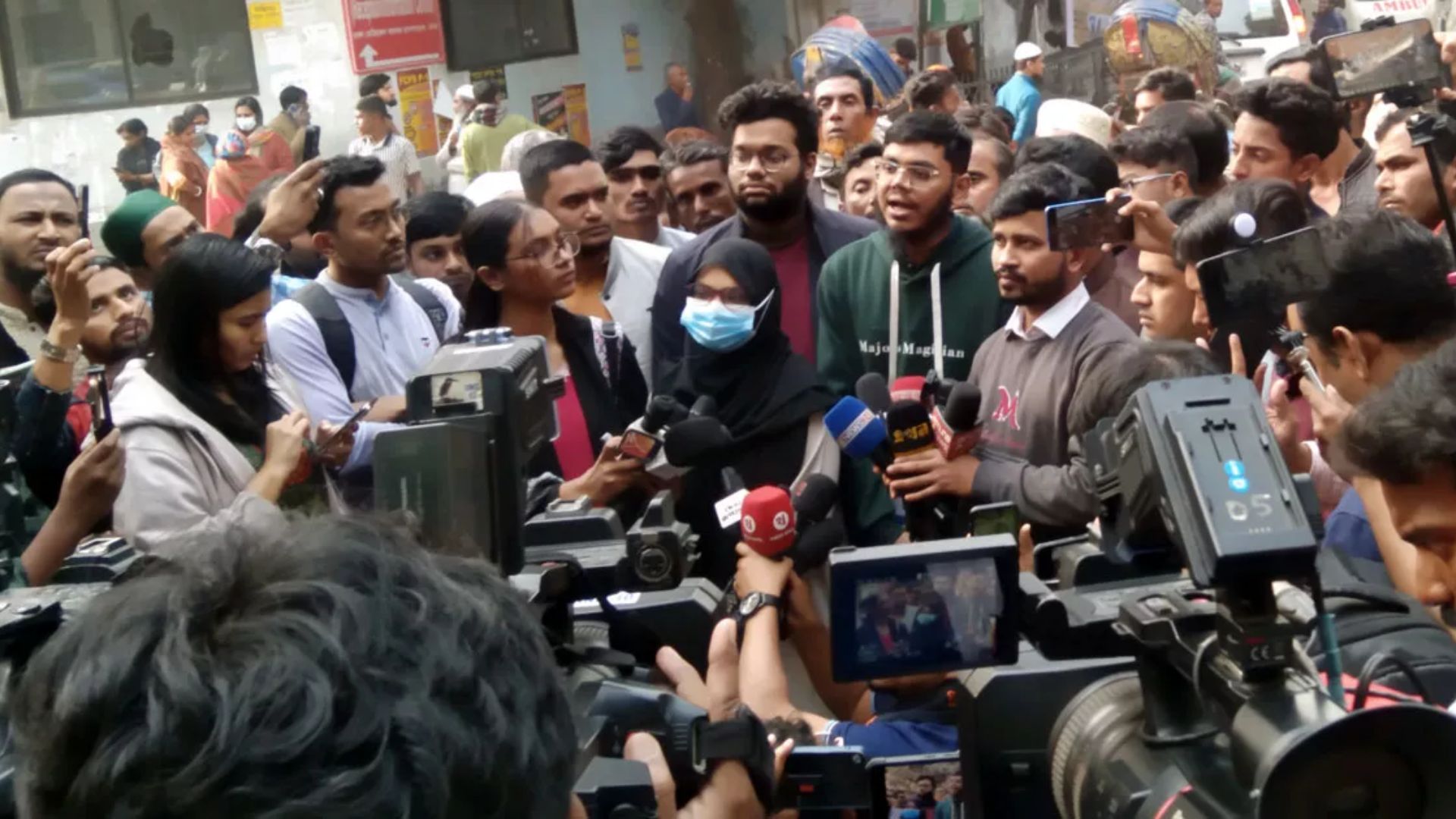 বৈষম্যবিরোধী ছাত্র আন্দোলনে নিহত ৬ জনের মরদেহ ঢামেক মর্গে