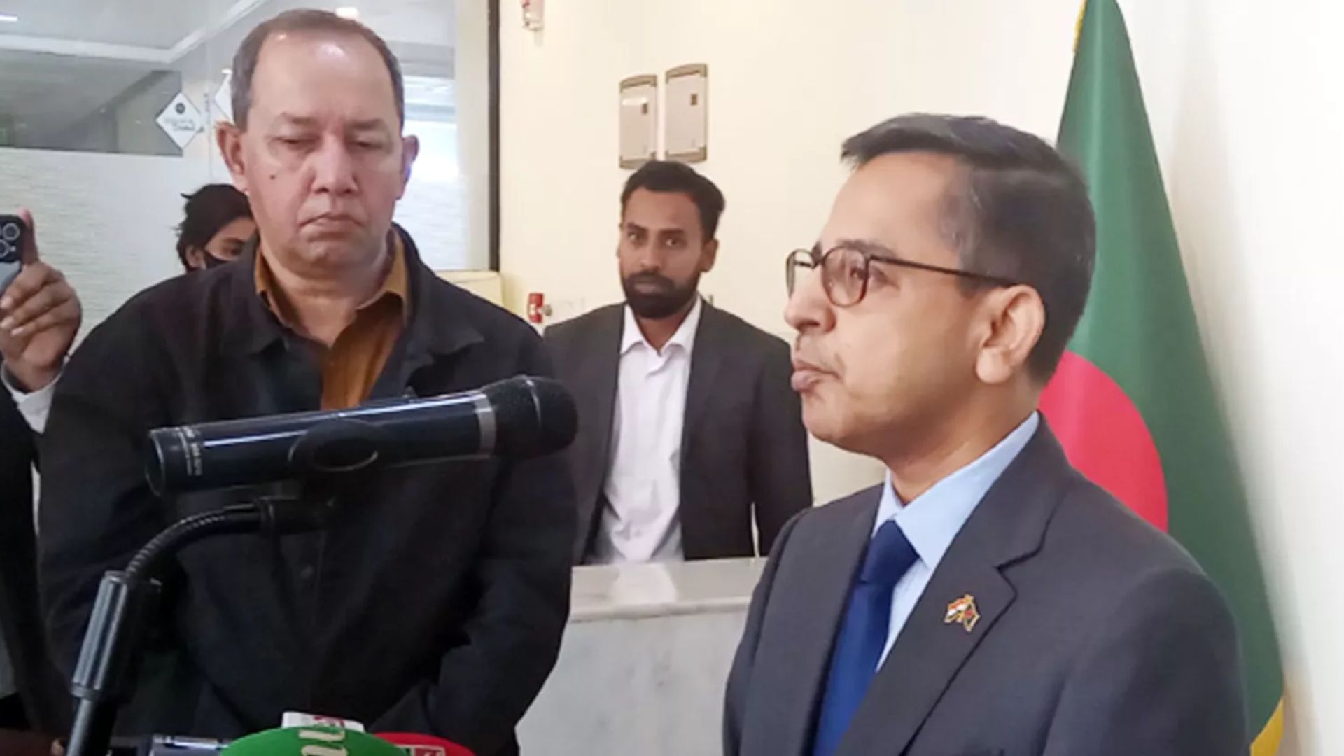 সীমান্ত অপরাধ দমনে যৌথ চেষ্টার আহ্বান ভারতীয় হাইকমিশনারের