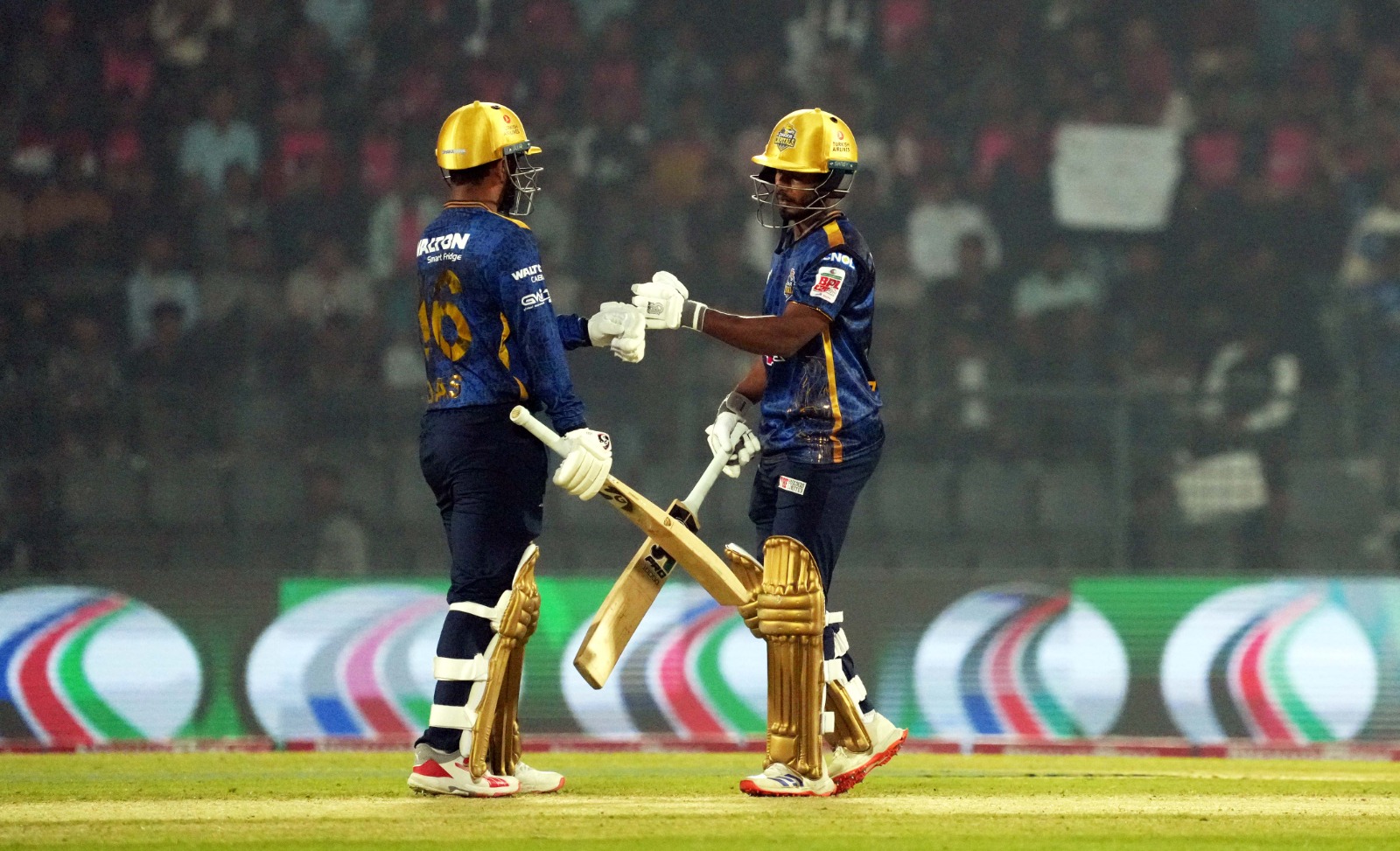 রাজশাহীকে গুঁড়িয়ে রেকর্ড জয়ে গেরো খুলল ঢাকা