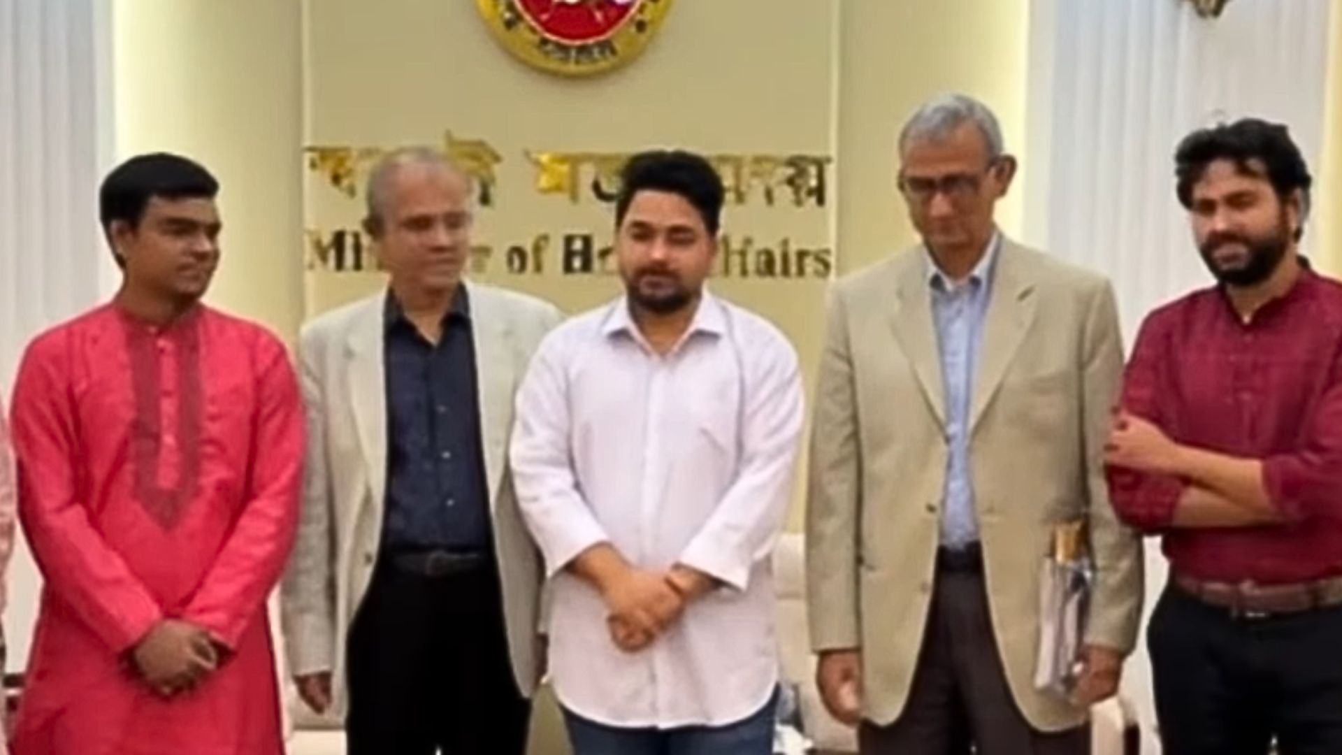 নিউমার্কেট থানা ঘেরাও কর্মসূচি প্রত্যাহার করলেন ৭ কলেজ শিক্ষার্থীরা